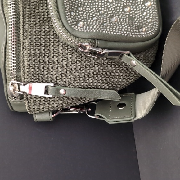 Steve Madden NYC, Women's Green Shimmer, Rhinestone Crossbody/Fanny Pack. - Picture 3 of 11